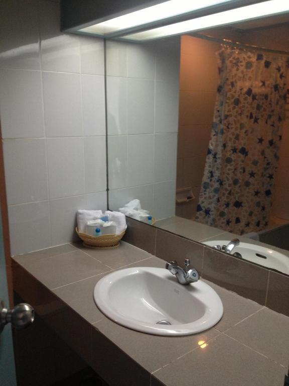 Hotel Sinthavee Phuket Pokoj fotografie